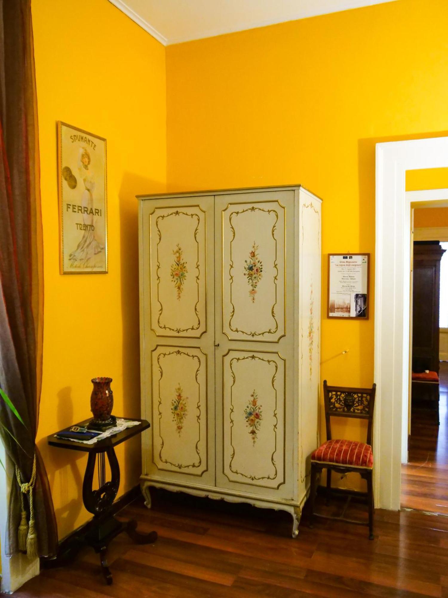 Salotto Sommer Bed & Breakfast Napoli Bagian luar foto