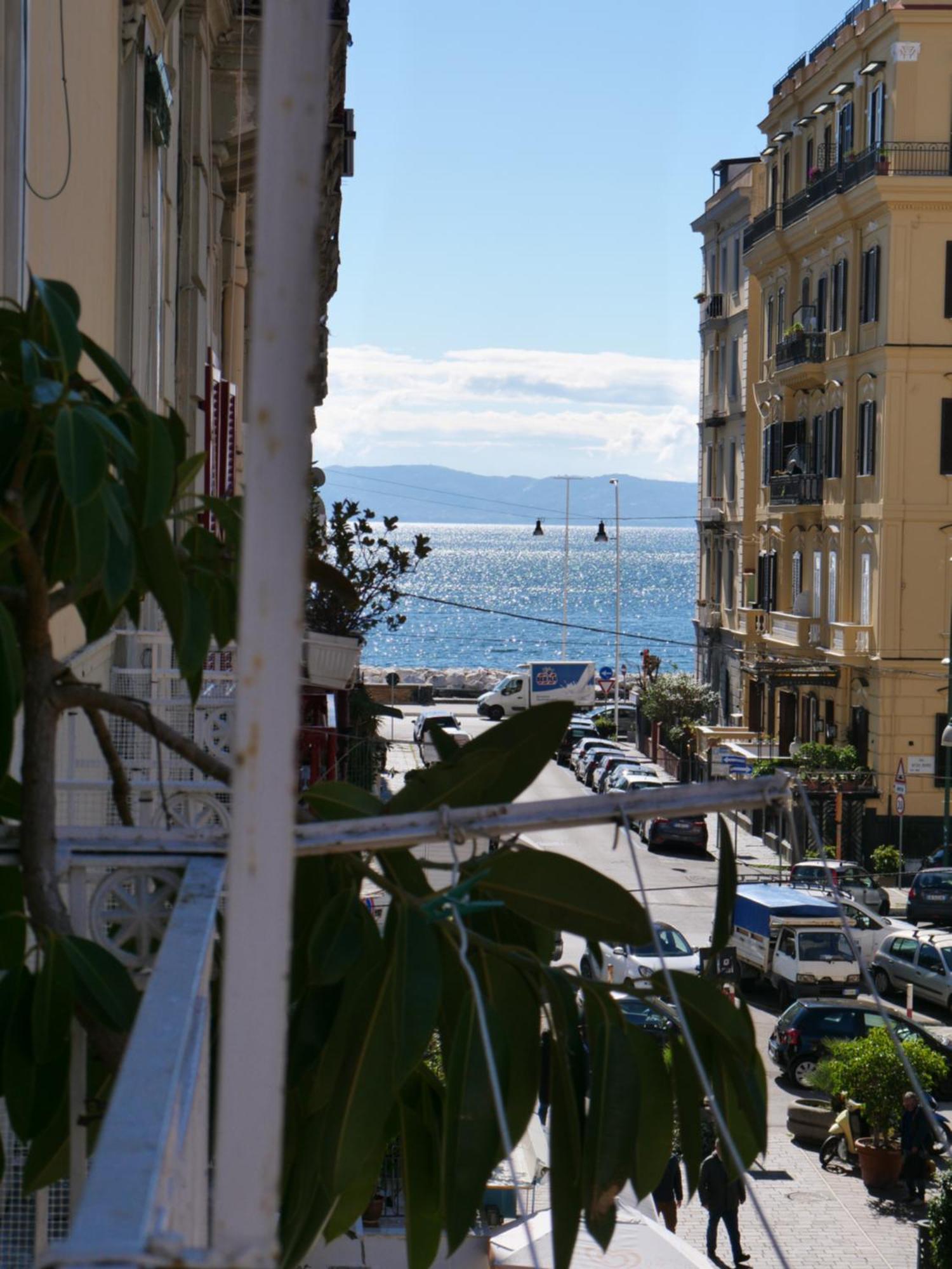 Salotto Sommer Bed & Breakfast Napoli Bagian luar foto
