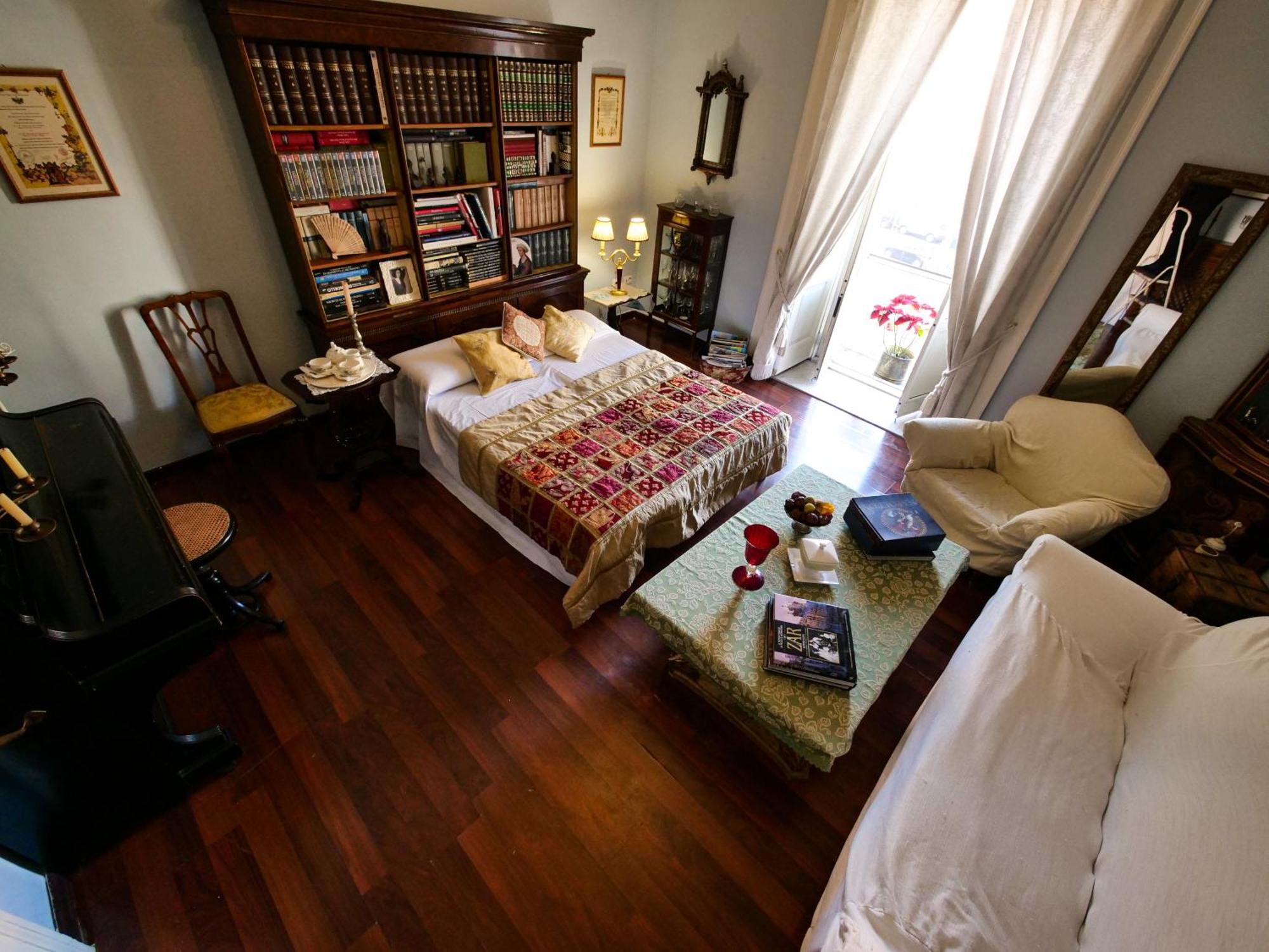 Salotto Sommer Bed & Breakfast Napoli Bagian luar foto
